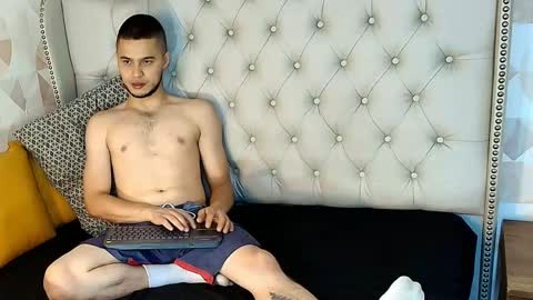  Joao online show from April 17, 2026, 9:40 pm