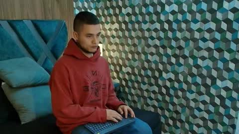  Joao online show from May 2, 2026, 9:42 pm