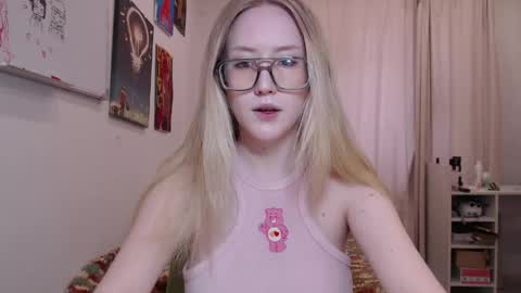Snapshot of joan_kiss chatting on June 5, 2026, 9:59 am joan_kiss online show from June 5, 2026, 9:59 am