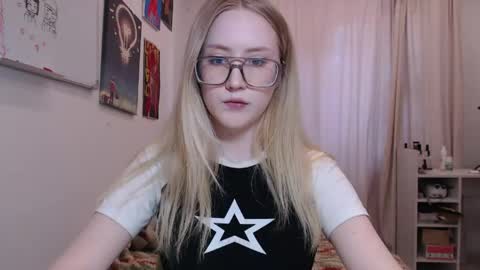 Snapshot of joan_kiss chatting on June 9, 2026, 2:50 pm joan_kiss online show from June 9, 2026, 2:50 pm