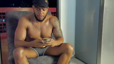 JOAN SAENZ online show from January 16, 2025, 12:34 am