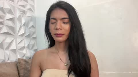 joana online show from March 4, 2025, 1:45 am