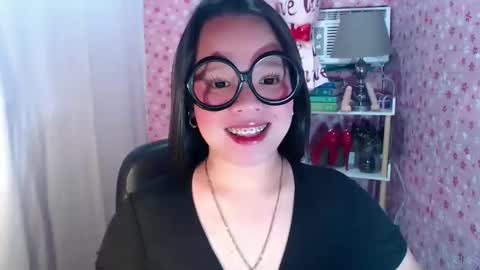 Joana online show from November 25, 2025, 7:58 pm