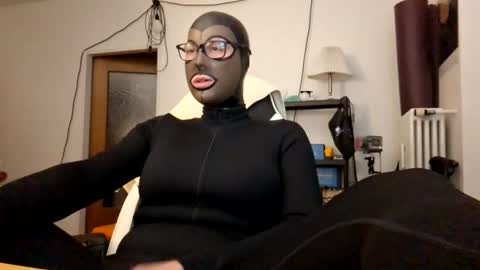 Snapshot of joanesxfree chatting on September 17, 2025, 7:15 pm The sweetest toy online show from September 17, 2025, 7:15 pm