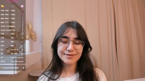 Mia online show from January 17, 2025, 12:21 pm