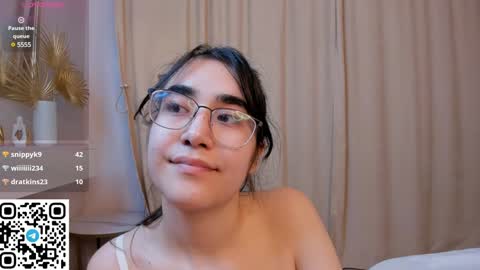 Mia online show from January 18, 2025, 3:59 pm