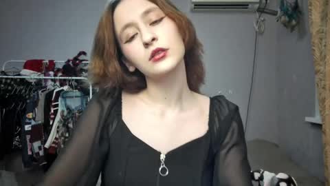 Joannatompson online show from February 18, 2025, 1:21 am
