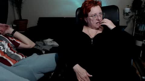 Joanna and Greg online show from November 22, 2025, 9:47 pm