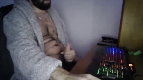 joaodias_18 online show from February 5, 2025, 10:22 pm