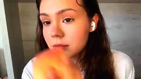 Mila online show from March 18, 2026, 8:50 am