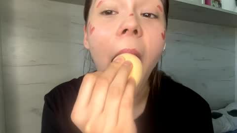 Snapshot of jodeesolarz chatting on April 28, 2026, 9:58 am Mila online show from April 28, 2026, 9:58 am