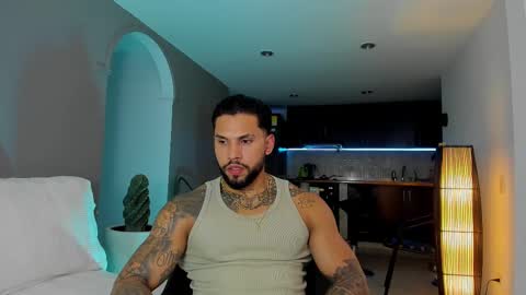 Snapshot of joe_esthetic chatting on February 11, 2025, 11:22 pm joe_esthetic online show from February 11, 2025, 11:22 pm