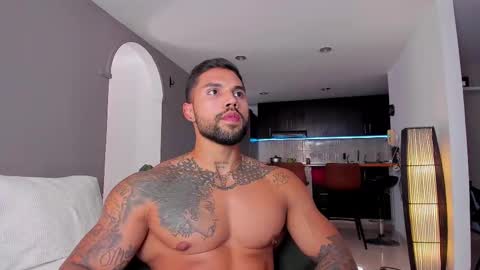 Snapshot of joe_esthetic chatting on September 8, 2025, 9:03 pm joe_esthetic online show from September 8, 2025, 9:03 pm