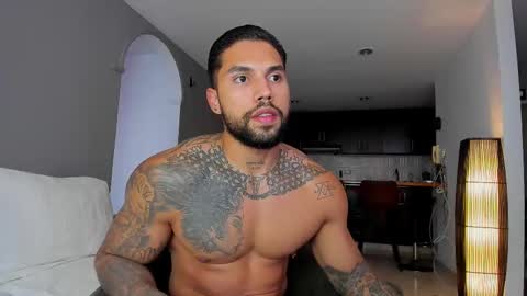 Snapshot of joe_esthetic chatting on September 27, 2025, 9:09 pm joe_esthetic online show from September 27, 2025, 9:09 pm