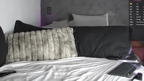 joe_steel1 online show from November 22, 2025, 7:13 pm