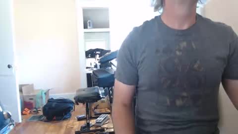 Snapshot of joebo7575 chatting on October 1, 2025, 4:02 pm joebo7575 online show from October 1, 2025, 4:02 pm