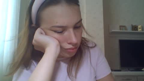 Jennifer online show from September 26, 2025, 1:26 pm