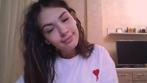 Jennifer online show from November 20, 2025, 5:45 pm