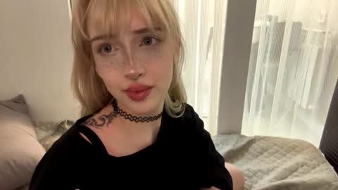 Amaya online show from October 18, 2025, 5:35 pm