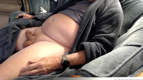 Snapshot of joelrw4 chatting on February 15, 2025, 3:39 pm joelrw4 online show from February 15, 2025, 3:39 pm