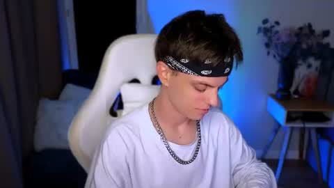 Snapshot of joelxlane chatting on July 11, 2026, 6:43 pm JOELXLANE online show from July 11, 2026, 6:43 pm