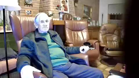 Snapshot of johan7_heet chatting on December 13, 2024, 8:15 pm johan7 heet online show from December 13, 2024, 8:15 pm