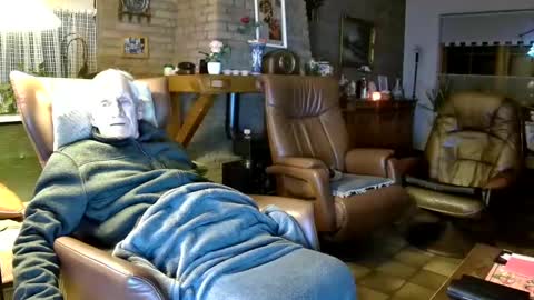 Snapshot of johan7_heet chatting on December 19, 2024, 9:28 pm johan7 heet online show from December 19, 2024, 9:28 pm