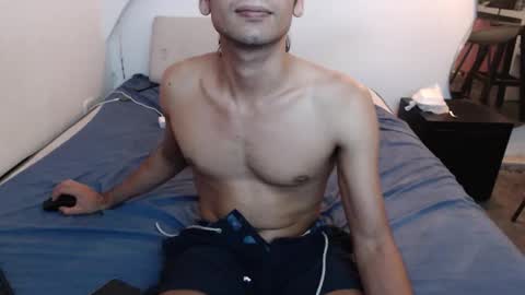 Snapshot of johan_03 chatting on October 11, 2025, 7:40 am johan online show from October 11, 2025, 7:40 am