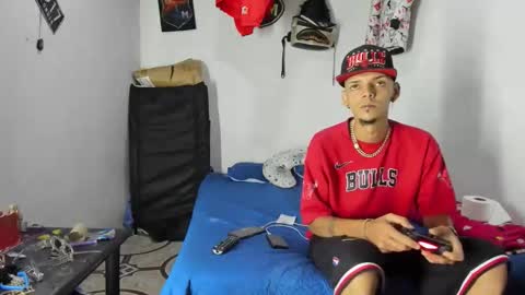 johan_and_antonella online show from February 13, 2026, 10:39 pm