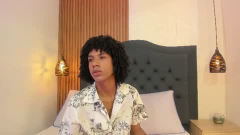 Snapshot of johan_gz_ chatting on June 19, 2026, 11:36 am Johan online show from June 19, 2026, 11:36 am