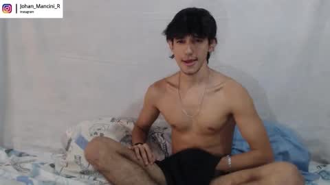 Snapshot of johan_mancini_r chatting on February 20, 2026, 5:46 pm johan_mancini_r online show from February 20, 2026, 5:46 pm