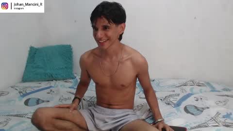 Snapshot of johan_mancini_r chatting on May 22, 2026, 6:02 pm johan_mancini_r online show from May 22, 2026, 6:02 pm