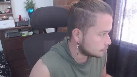Snapshot of johanleonsweetboy chatting on June 11, 2026, 4:05 pm JOHAN independient model online show from June 11, 2026, 4:05 pm
