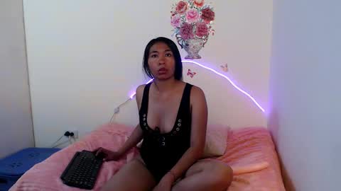 JOHANYXS online show from November 11, 2025, 5:57 pm