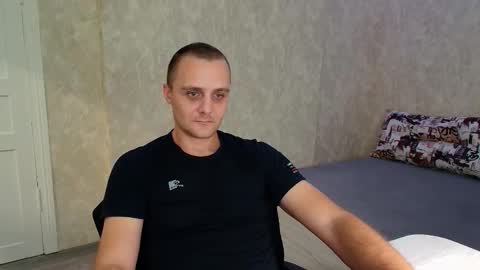 Snapshot of john_3019 chatting on October 19, 2025, 5:24 pm John online show from October 19, 2025, 5:24 pm