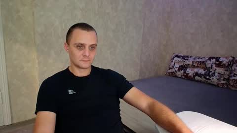 Snapshot of john_3019 chatting on October 23, 2025, 8:07 pm John online show from October 23, 2025, 8:07 pm