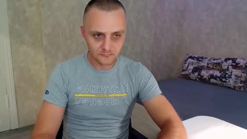 Snapshot of john_3019 chatting on October 26, 2025, 9:42 pm John online show from October 26, 2025, 9:42 pm