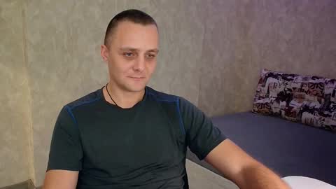 Snapshot of john_3019 chatting on November 4, 2025, 6:29 pm John online show from November 4, 2025, 6:29 pm