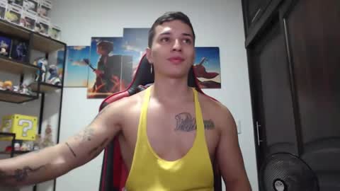 Snapshot of john_s117 chatting on January 14, 2025, 2:19 am JOHN online show from January 14, 2025, 2:19 am