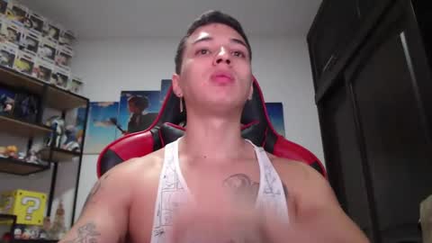 Snapshot of john_s117 chatting on February 3, 2025, 11:47 pm JOHN online show from February 3, 2025, 11:47 pm
