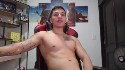 Snapshot of john_s117 chatting on March 10, 2025, 10:02 pm JOHN online show from March 10, 2025, 10:02 pm
