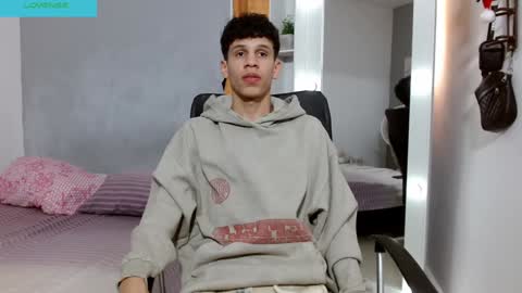 john_ssnow29 online show from December 31, 2024, 7:51 pm