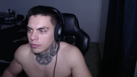 Snapshot of johnafterdark chatting on January 7, 2026, 4:04 am JAXX online show from January 7, 2026, 4:04 am