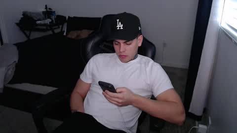 Snapshot of johnafterdark chatting on January 8, 2026, 5:04 pm JAXX online show from January 8, 2026, 5:04 pm