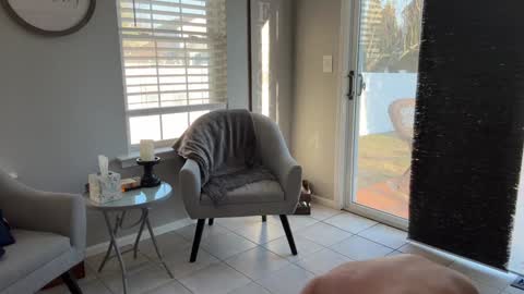 J online show from January 27, 2025, 8:49 pm