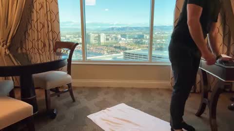 J online show from February 15, 2025, 12:26 am