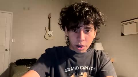 Snapshot of johnj188 chatting on September 24, 2025, 4:38 am johnj188 online show from September 24, 2025, 4:38 am