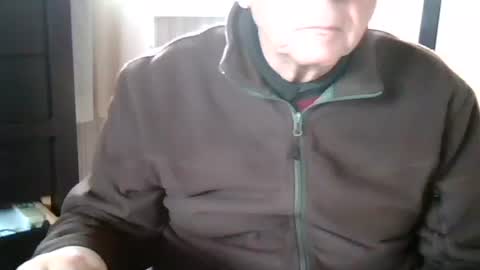 johnjohn6226 online show from December 20, 2025, 1:51 pm