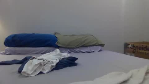 johnjones585121 online show from February 17, 2025, 1:58 am