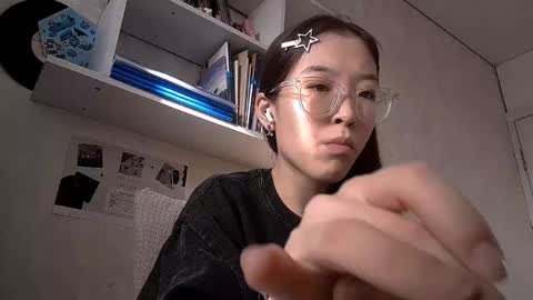 Molly online show from November 29, 2025, 8:39 am